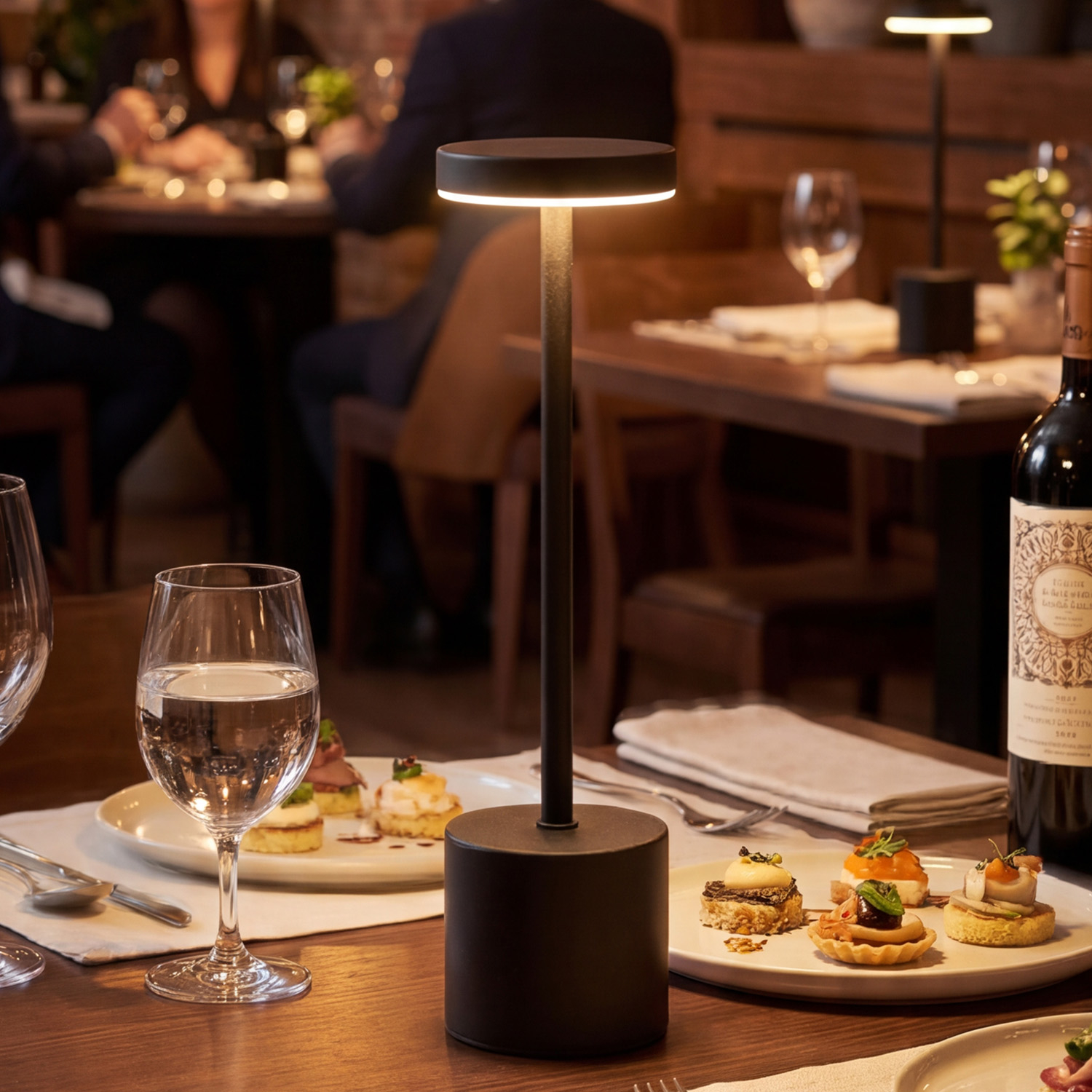 Nouveau Rechargeable Table Lamp